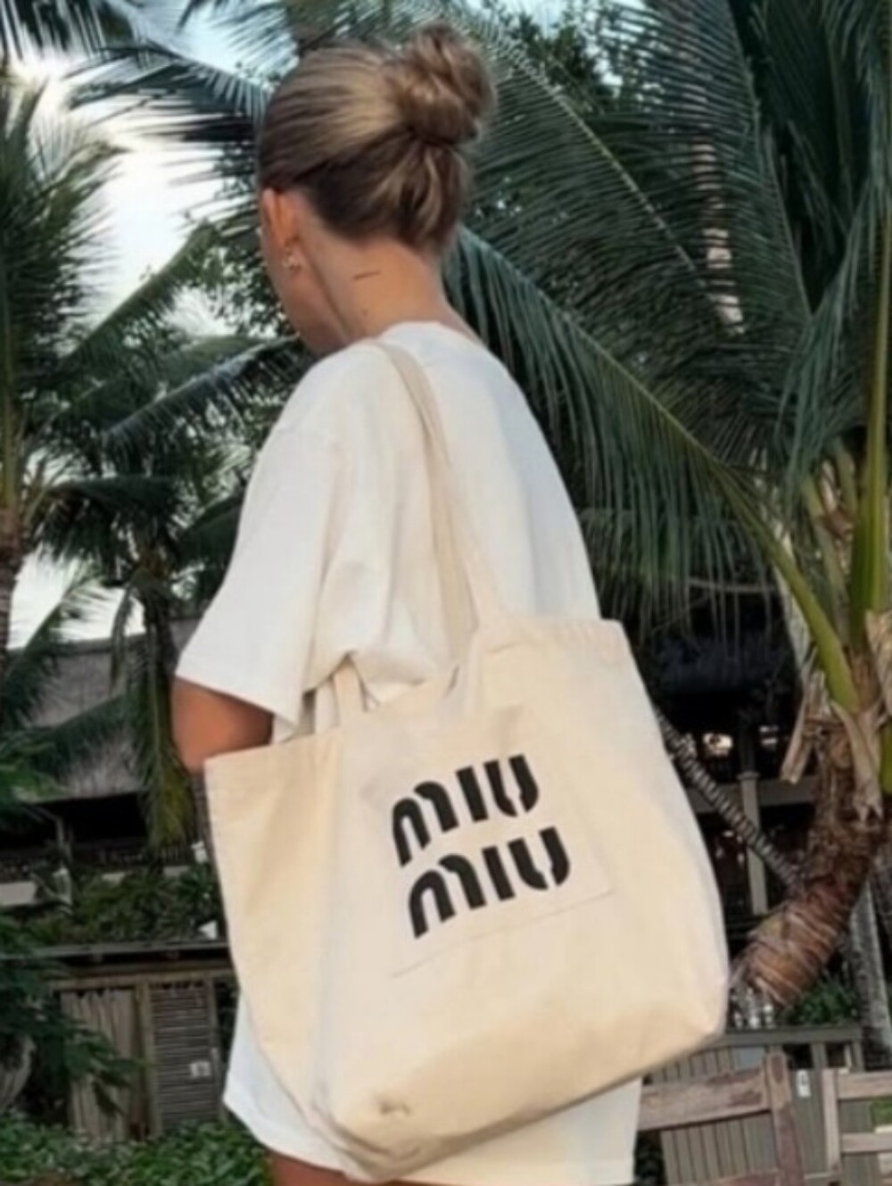 Miu Miu GWP Canvas Logo Tote🖤